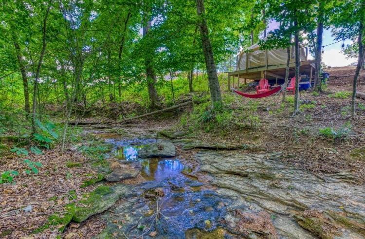 The Aries-A Stargazing, Luxury Glamping Tent Rogersville Exterior foto