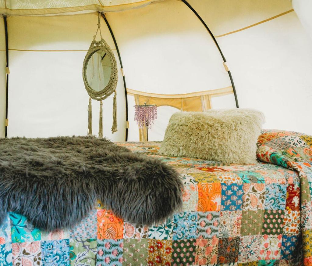 The Aries-A Stargazing, Luxury Glamping Tent Rogersville Exterior foto